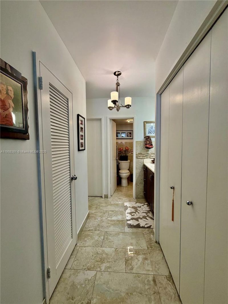 5700 Collins Ave, Unit 14M, Miami Beach, FL 33140 Photo