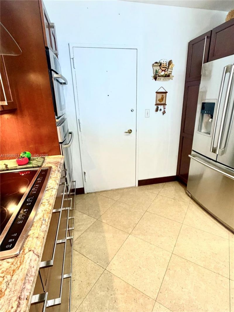 5700 Collins Ave, Unit 14M, Miami Beach, FL 33140 Photo