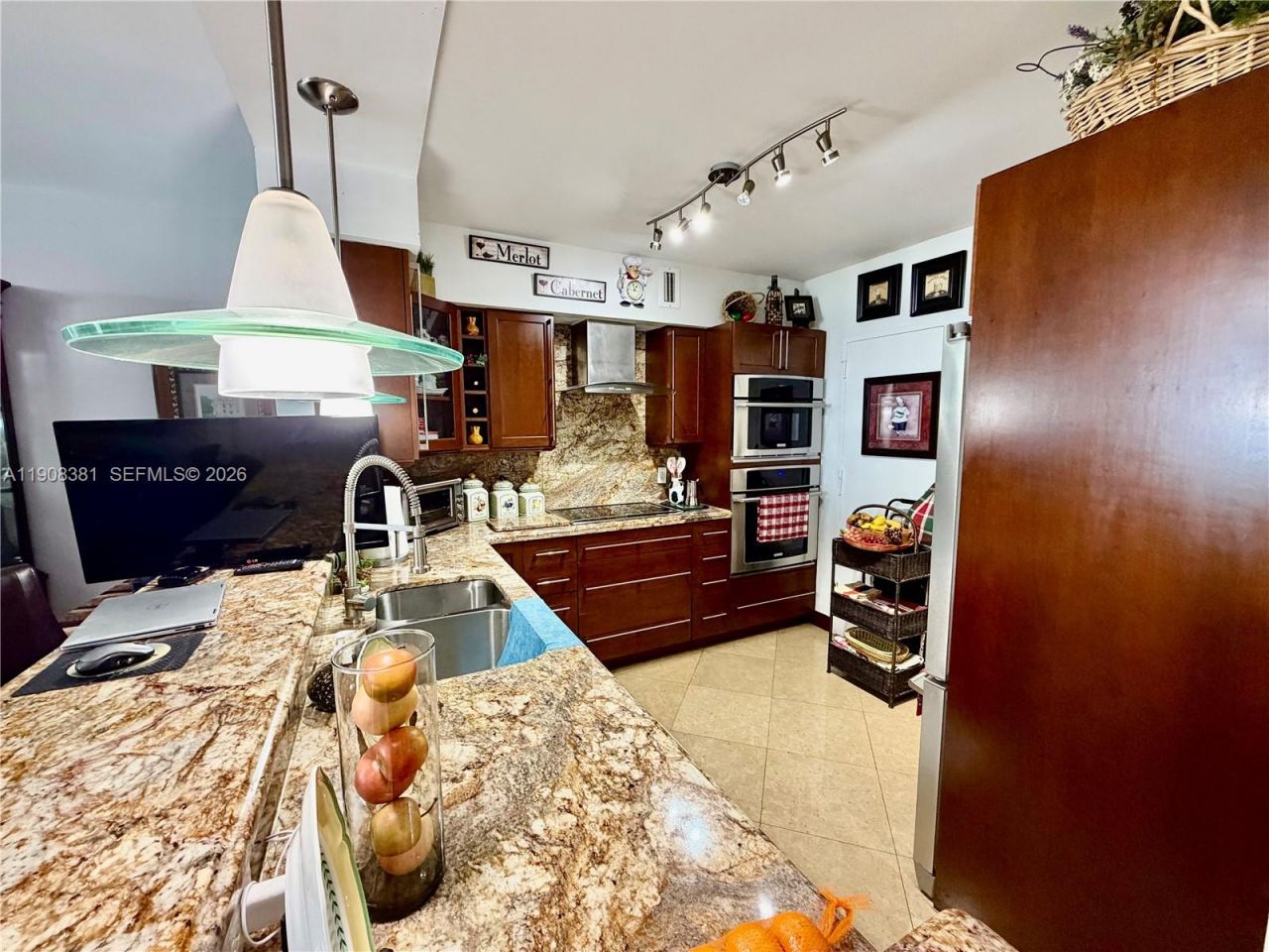 5700 Collins Ave, Unit 14M, Miami Beach, FL 33140 Photo