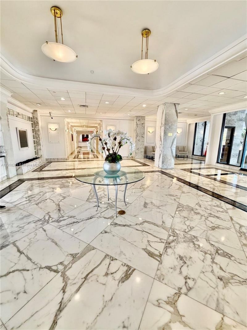 5700 Collins Ave, Unit 14M, Miami Beach, FL 33140 Photo