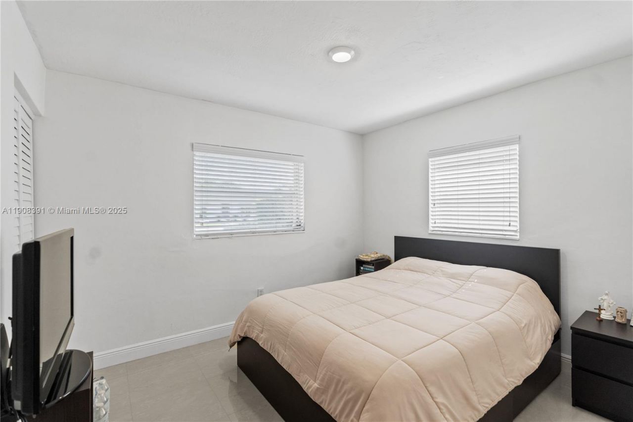 4752 SW 127th Ct, Miami, FL 33175 Photo