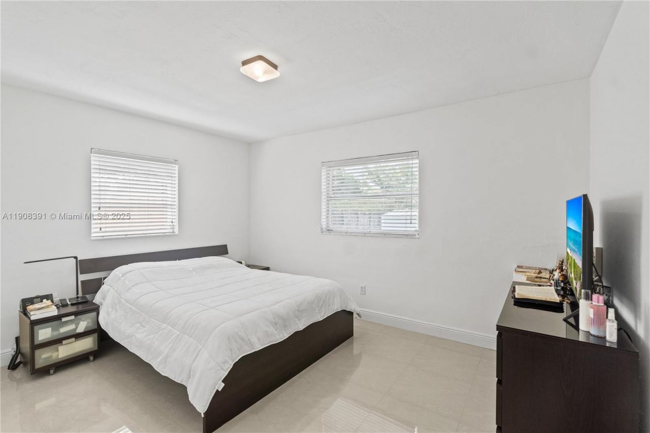 4752 SW 127th Ct, Miami, FL 33175 Photo