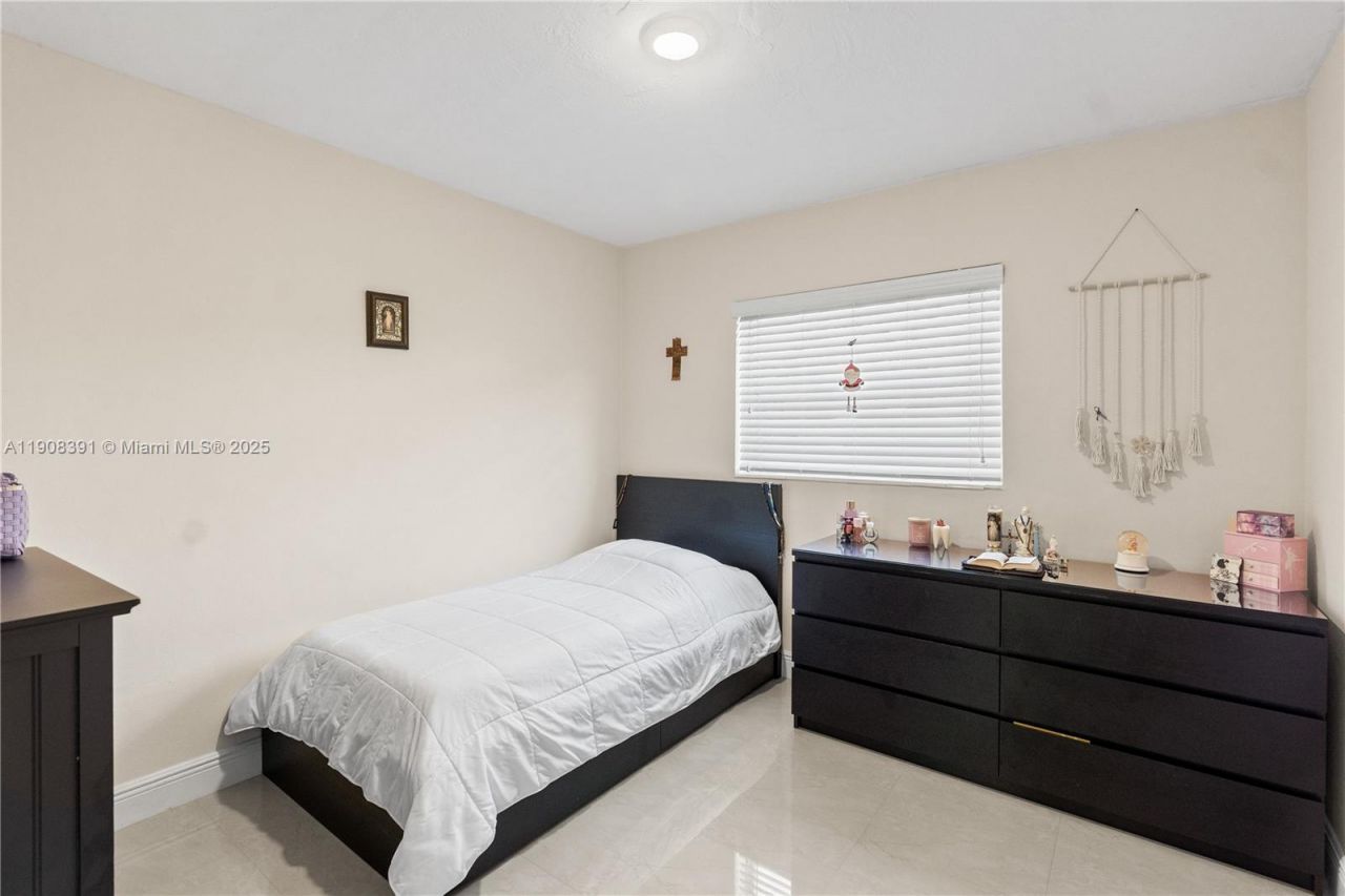 4752 SW 127th Ct, Miami, FL 33175 Photo