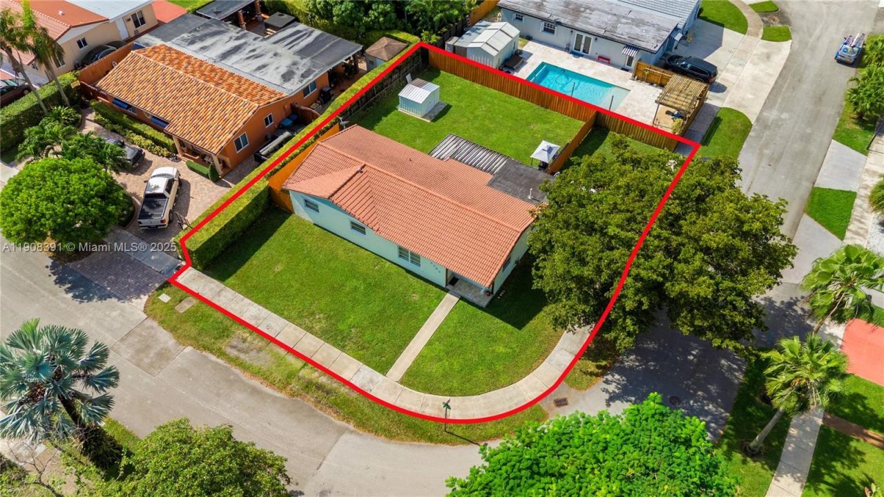 4752 SW 127th Ct, Miami, FL 33175 Photo