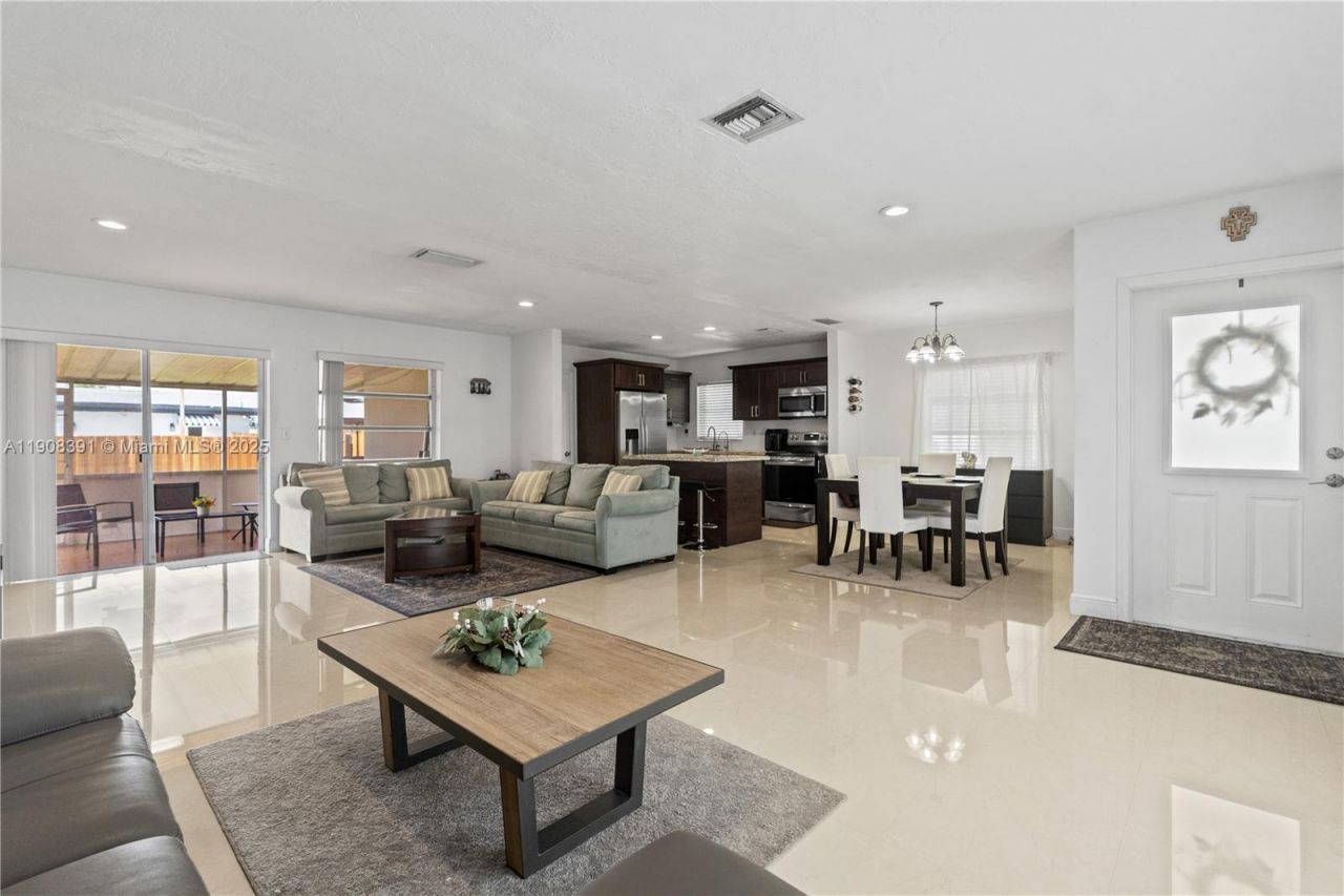 4752 SW 127th Ct, Miami, FL 33175 Photo