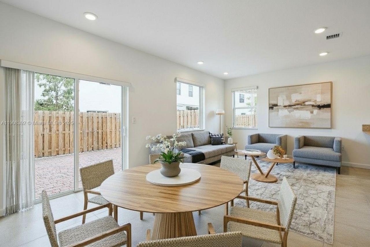 12845 NW 24th Ave, Miami, FL 33167 Photo