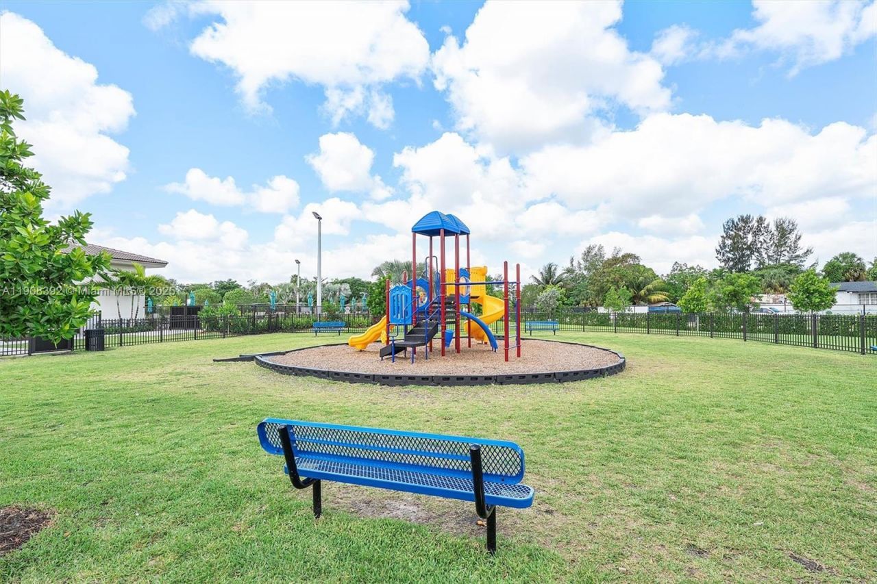 12845 NW 24th Ave, Miami, FL 33167 Photo