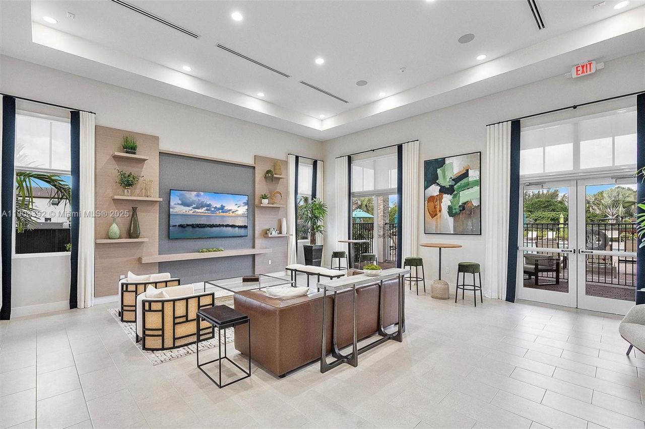 12845 NW 24th Ave, Miami, FL 33167 Photo