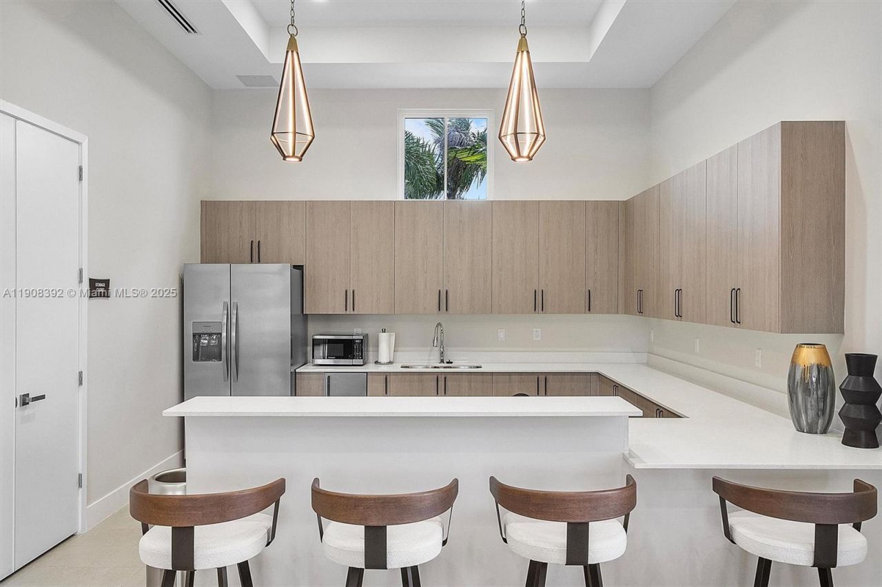 12845 NW 24th Ave, Miami, FL 33167 Photo