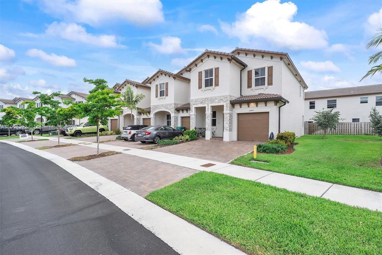 12845 NW 24th Ave, Miami, FL 33167 Photo