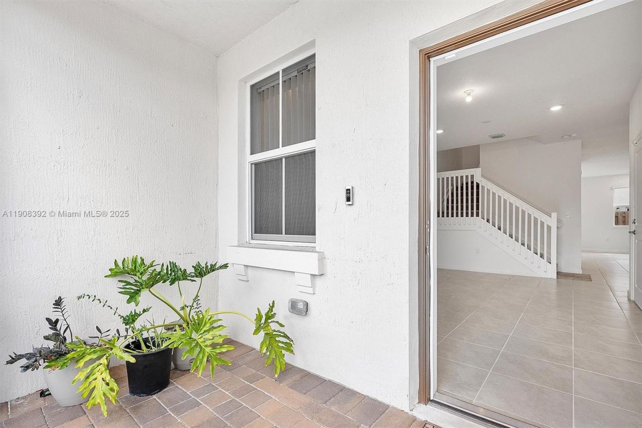 12845 NW 24th Ave, Miami, FL 33167 Photo