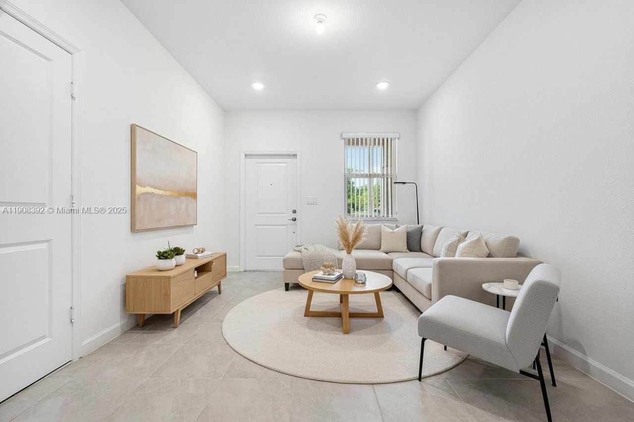 12845 NW 24th Ave, Miami, FL 33167 Photo