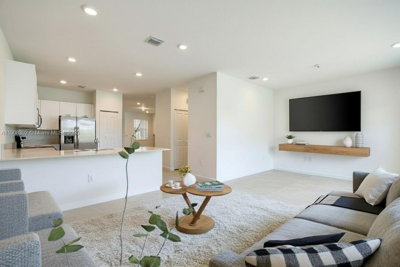 12845 NW 24th Ave, Miami, FL 33167 Photo