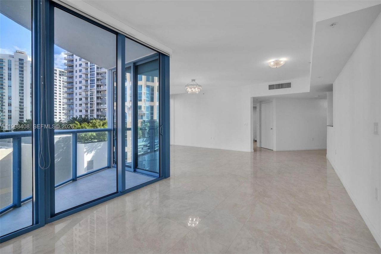 333 Las Olas Way, Unit 1208, Fort Lauderdale, FL 33301 Photo