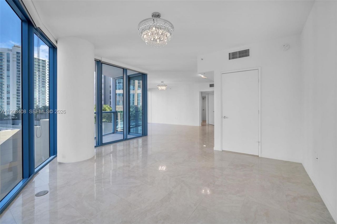 333 Las Olas Way, Unit 1208, Fort Lauderdale, FL 33301 Photo