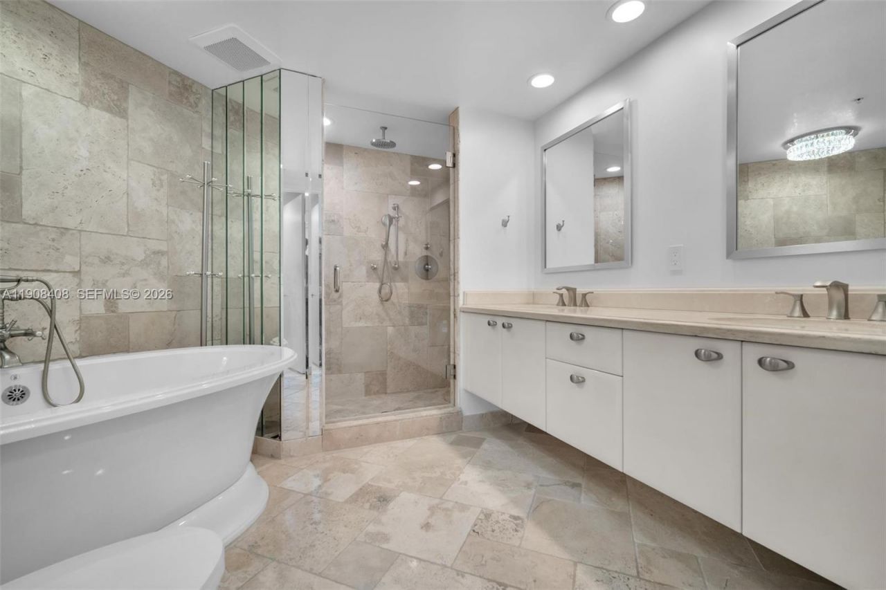 333 Las Olas Way, Unit 1208, Fort Lauderdale, FL 33301 Photo