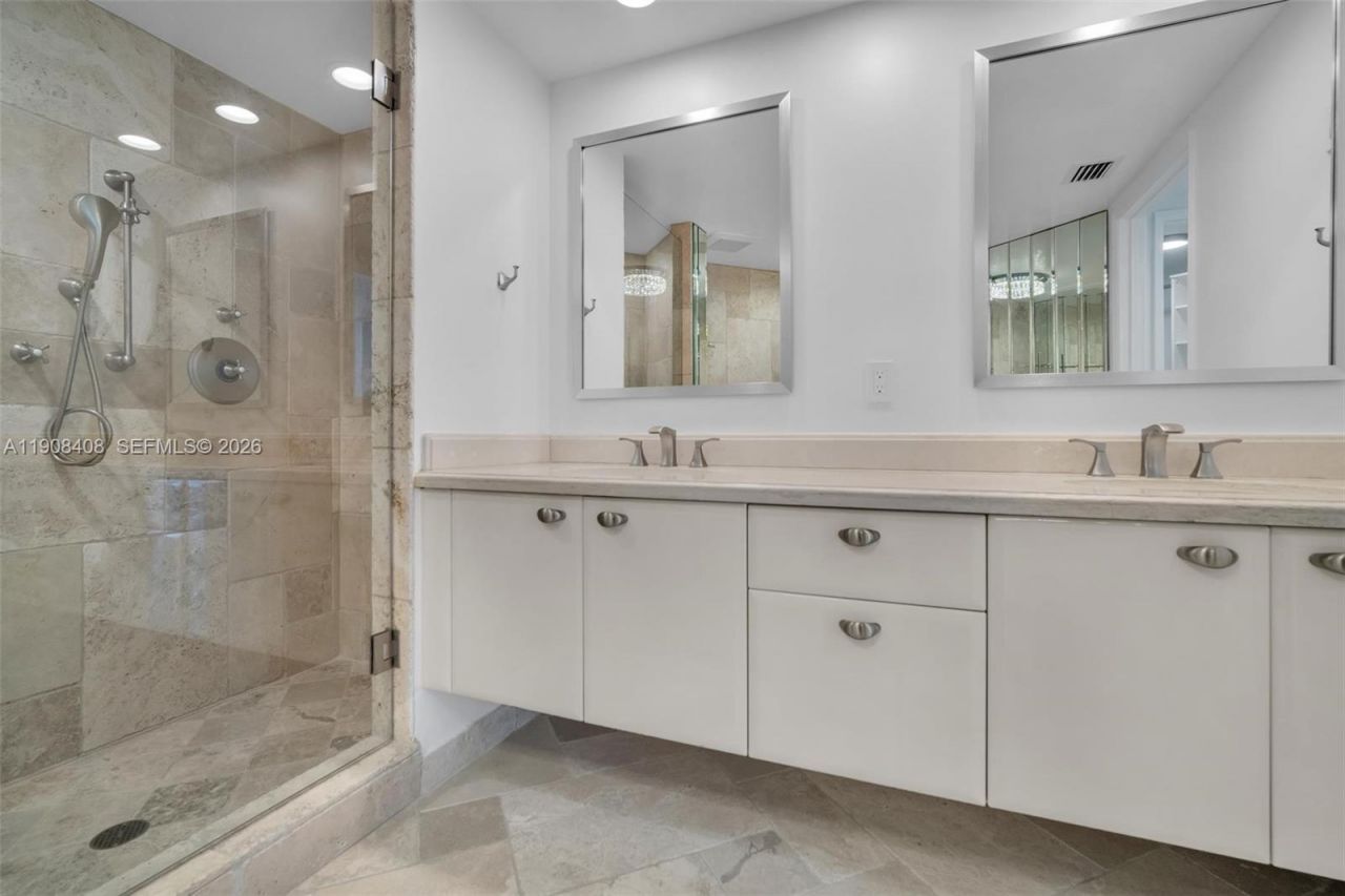 333 Las Olas Way, Unit 1208, Fort Lauderdale, FL 33301 Photo