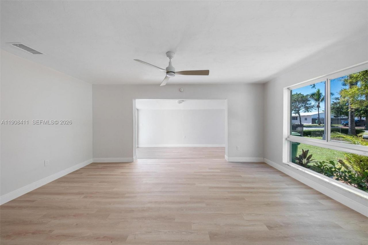 9380 Caribbean Blvd, Cutler Bay, FL 33189 Photo