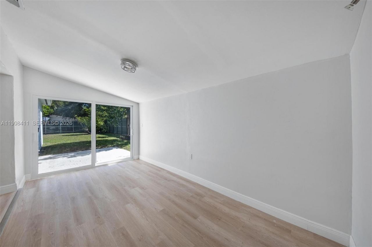 9380 Caribbean Blvd, Cutler Bay, FL 33189 Photo