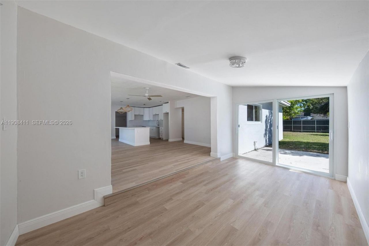 9380 Caribbean Blvd, Cutler Bay, FL 33189 Photo