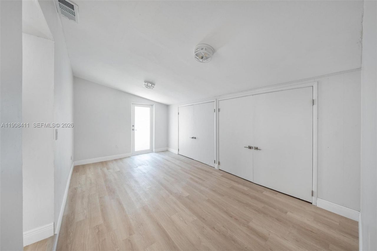 9380 Caribbean Blvd, Cutler Bay, FL 33189 Photo