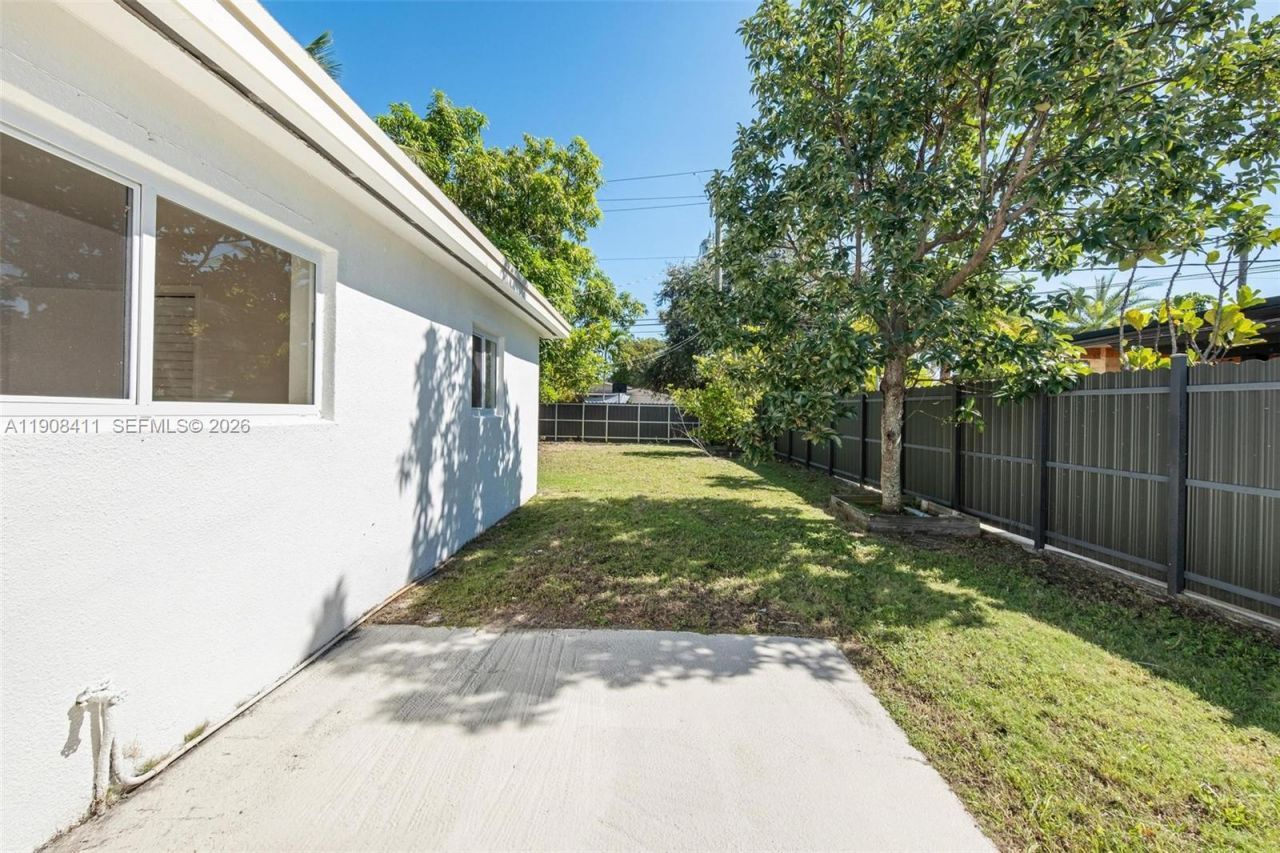 9380 Caribbean Blvd, Cutler Bay, FL 33189 Photo