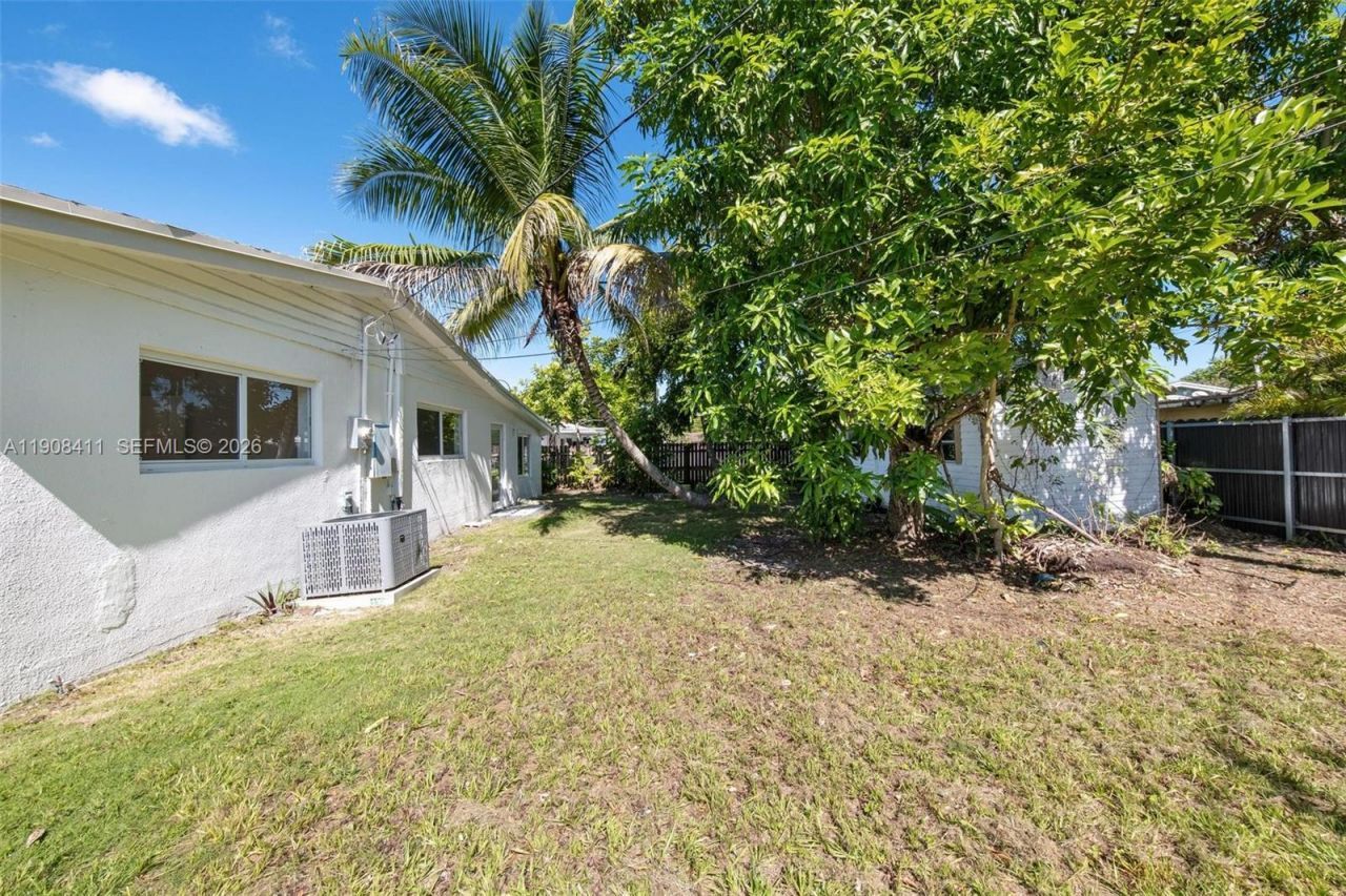 9380 Caribbean Blvd, Cutler Bay, FL 33189 Photo