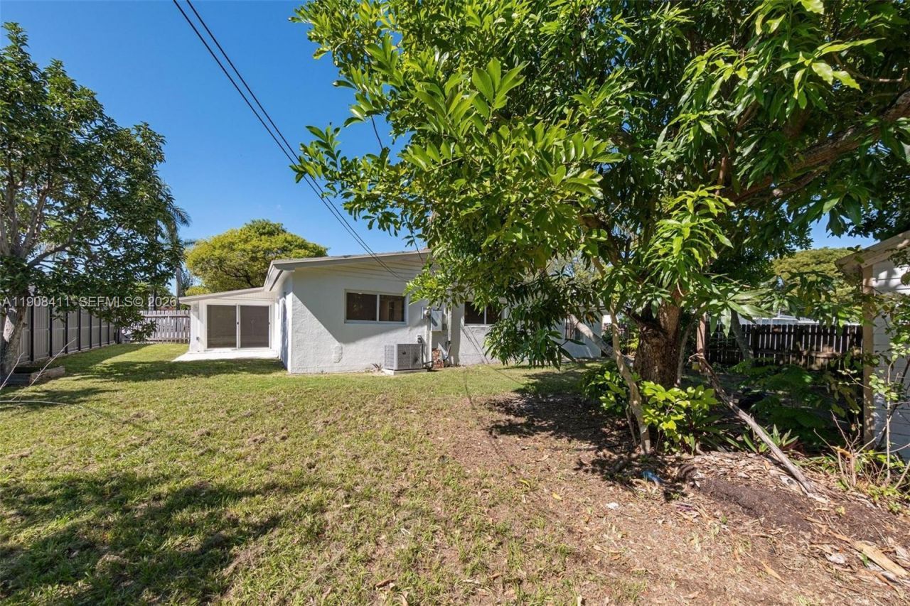 9380 Caribbean Blvd, Cutler Bay, FL 33189 Photo