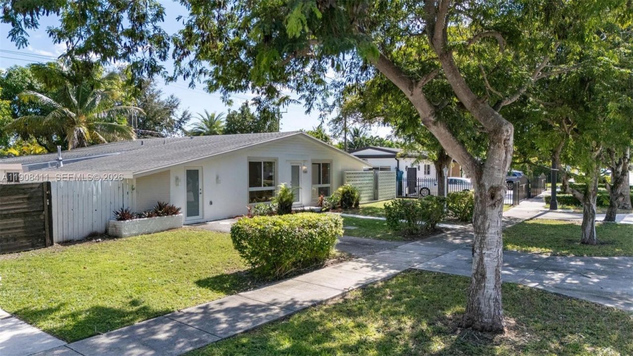 9380 Caribbean Blvd, Cutler Bay, FL 33189 Photo