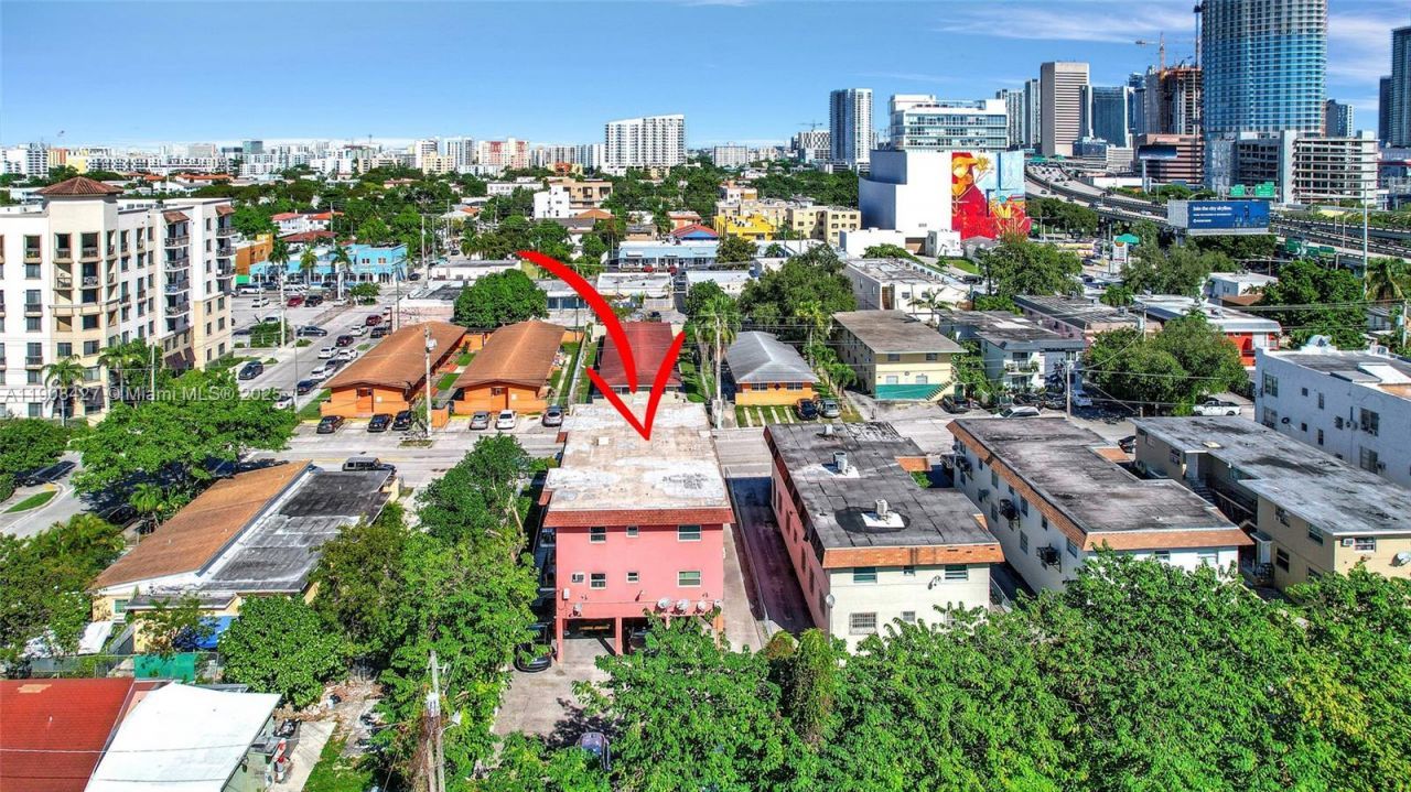 458 SW 9th St, Unit 3, Miami, FL 33130 Photo