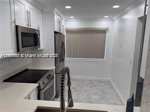 3571 Inverrary Dr, Unit 403, Lauderhill, FL 33319 Photo