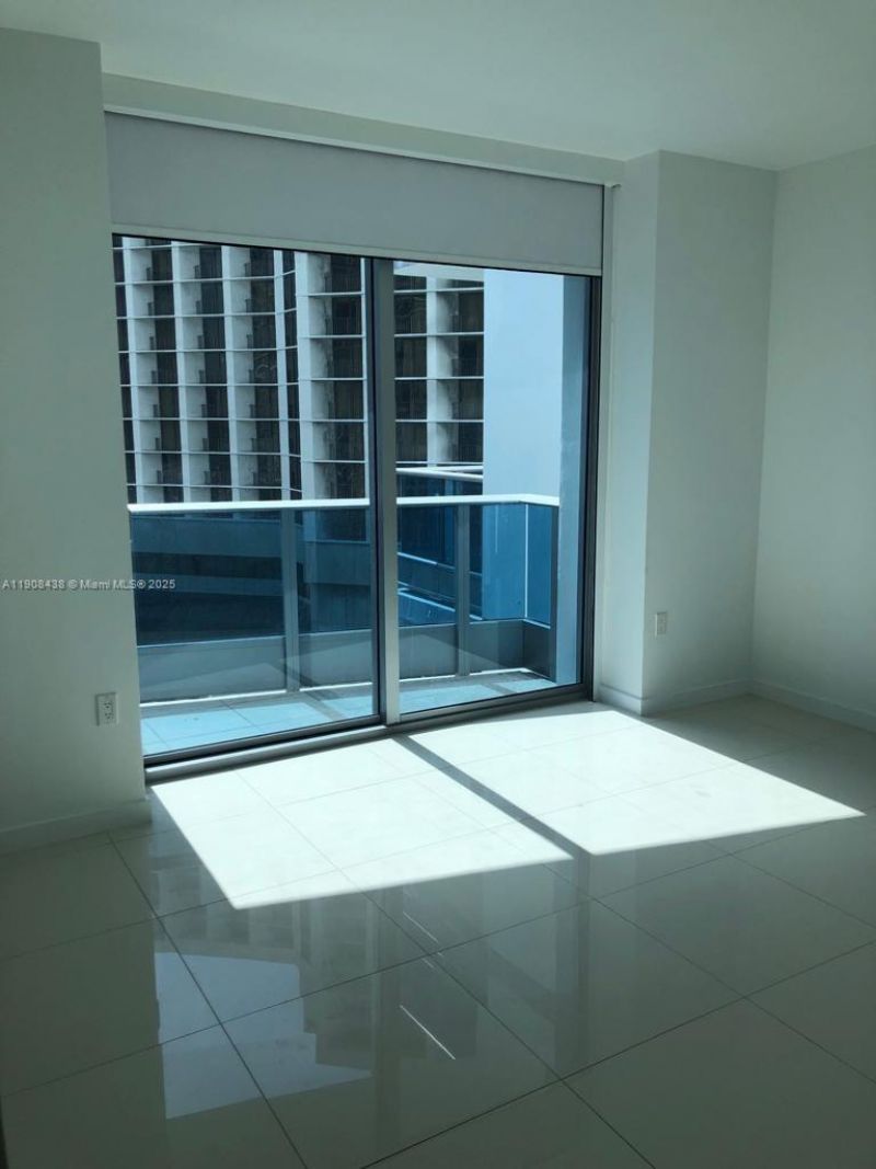 200 Biscayne Boulevard Way, Unit 902, Miami, FL 33131 Photo