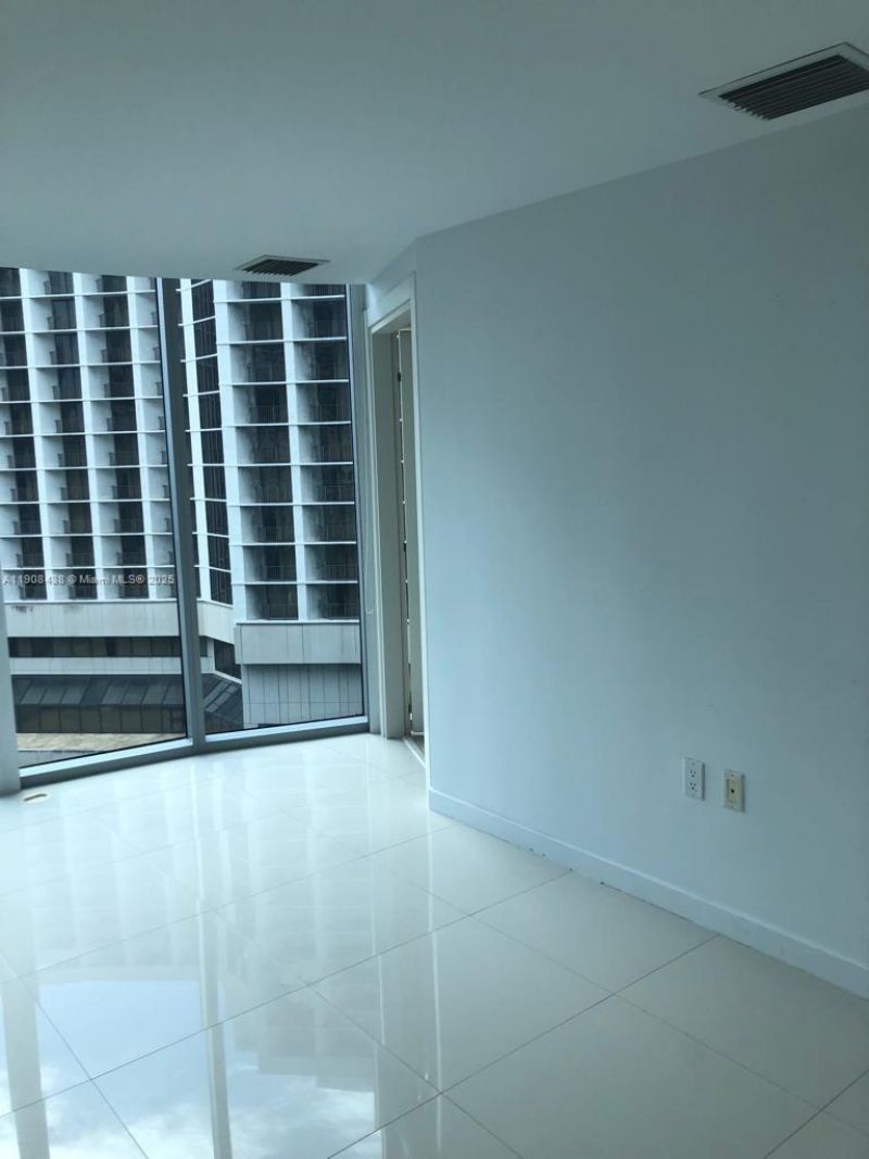200 Biscayne Boulevard Way, Unit 902, Miami, FL 33131 Photo