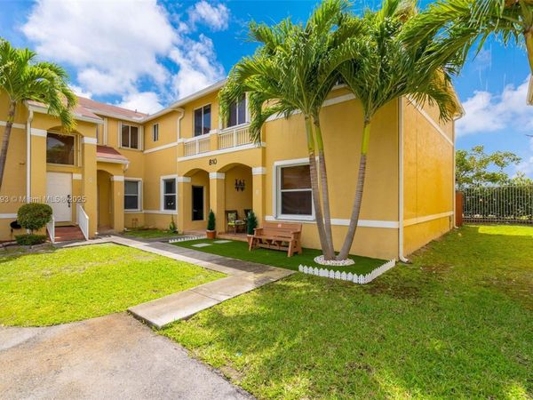 810 NE 212th Ter, Unit 2, Miami, FL 33179