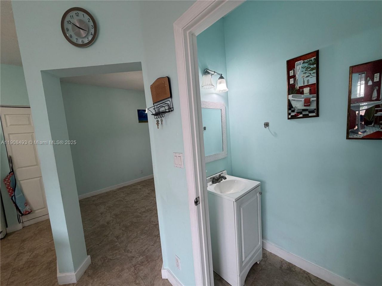 810 NE 212th Ter, Unit 2, Miami, FL 33179 Photo