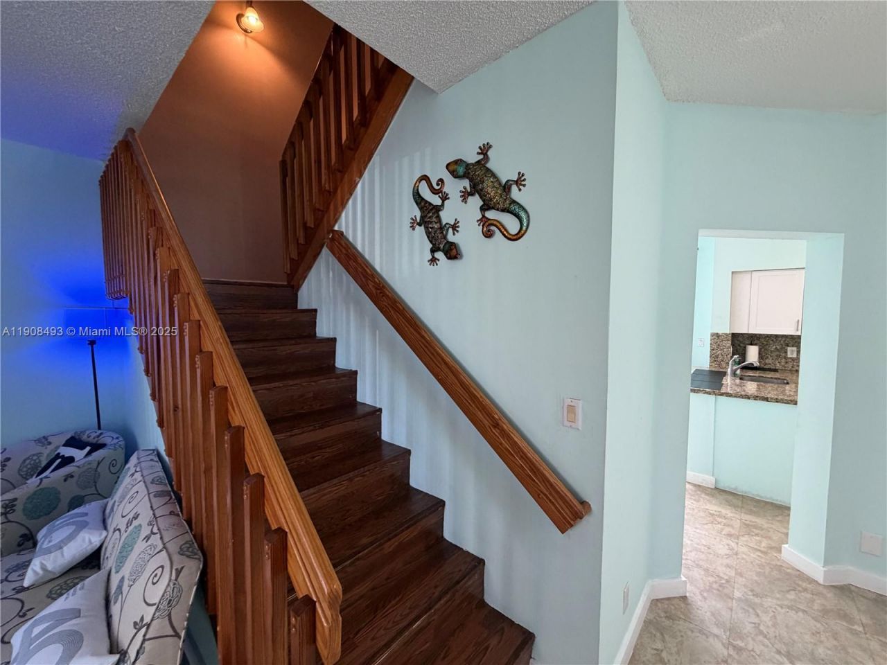 810 NE 212th Ter, Unit 2, Miami, FL 33179 Photo