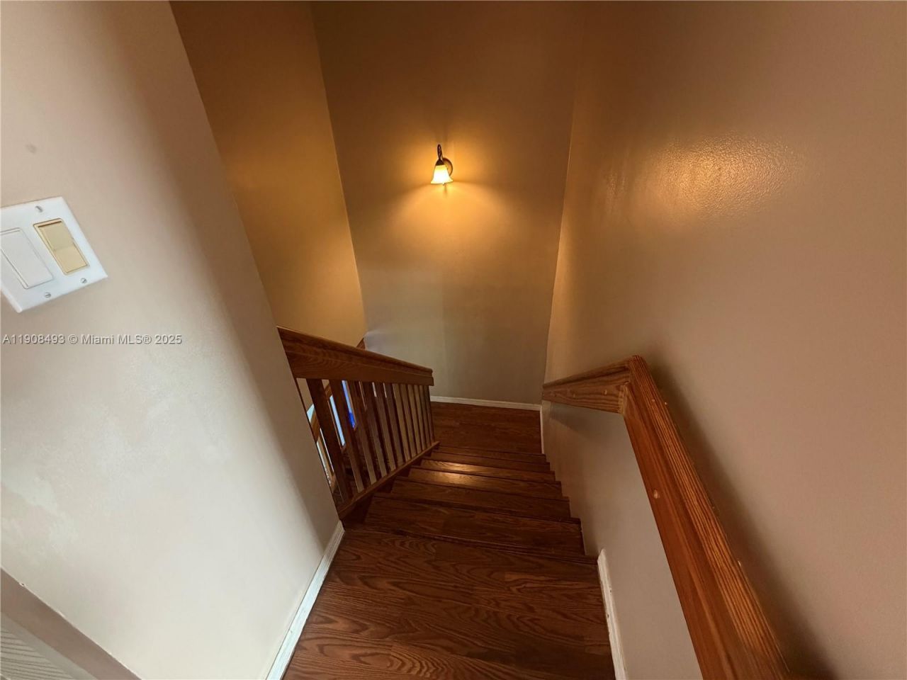 810 NE 212th Ter, Unit 2, Miami, FL 33179 Photo