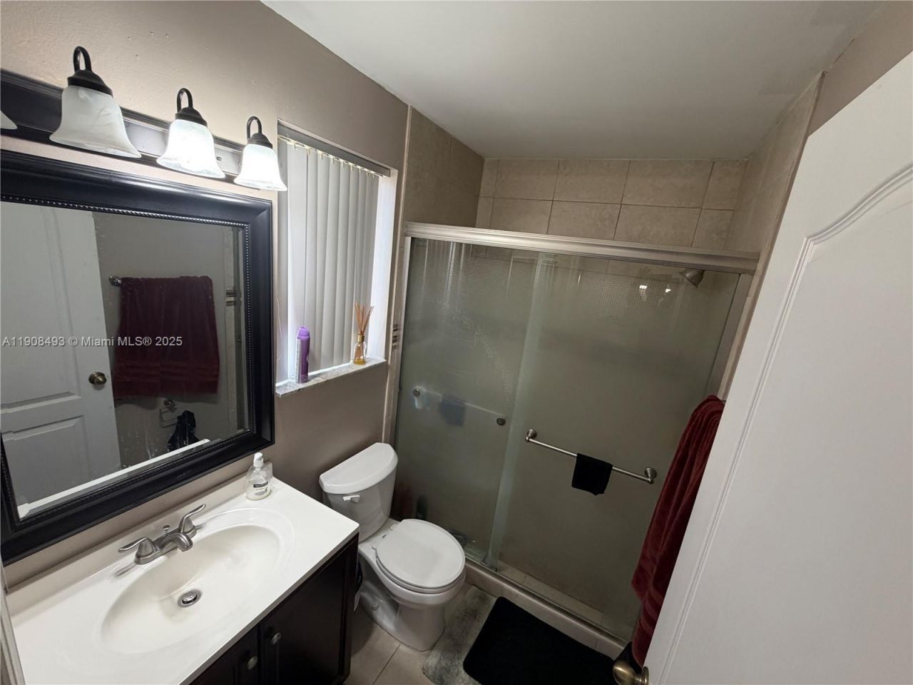 810 NE 212th Ter, Unit 2, Miami, FL 33179 Photo