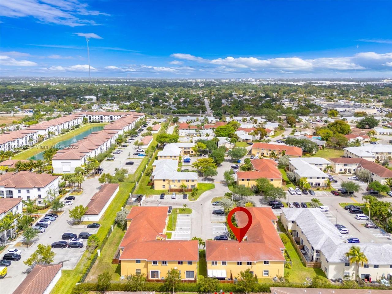 810 NE 212th Ter, Unit 2, Miami, FL 33179 Photo