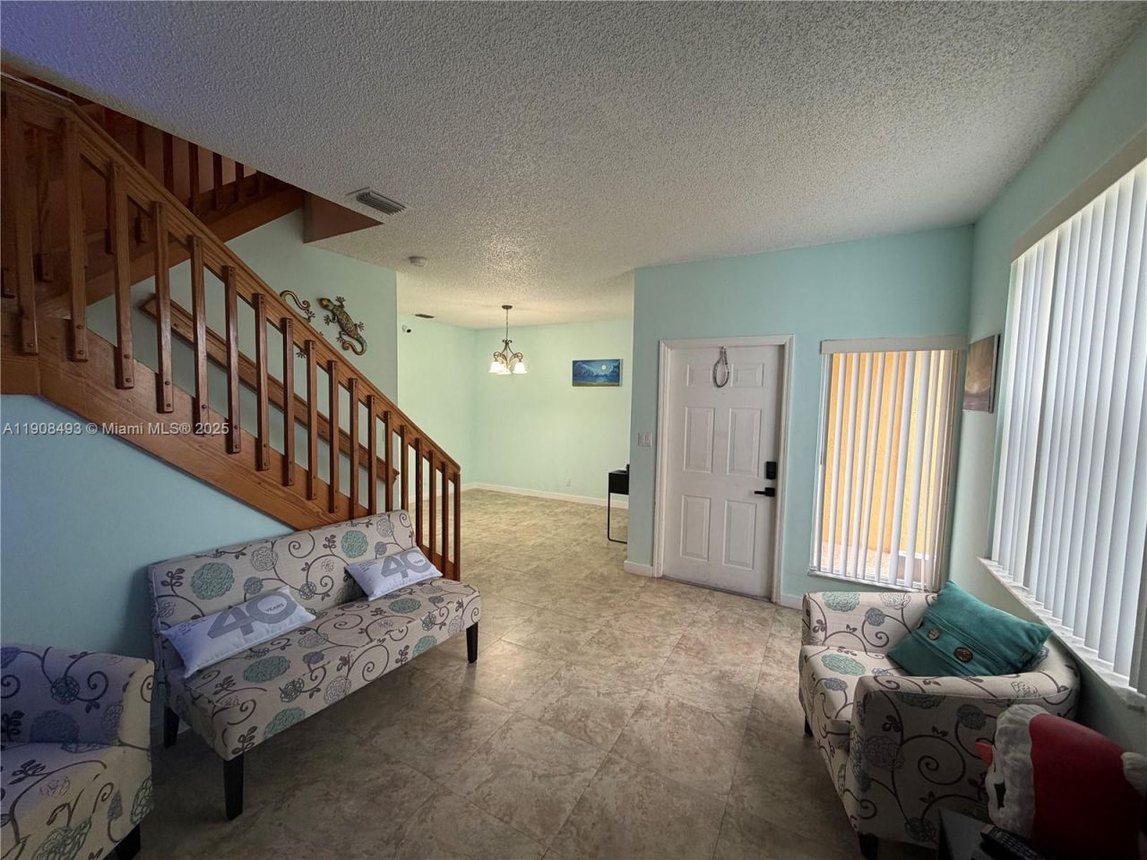 810 NE 212th Ter, Unit 2, Miami, FL 33179 Photo