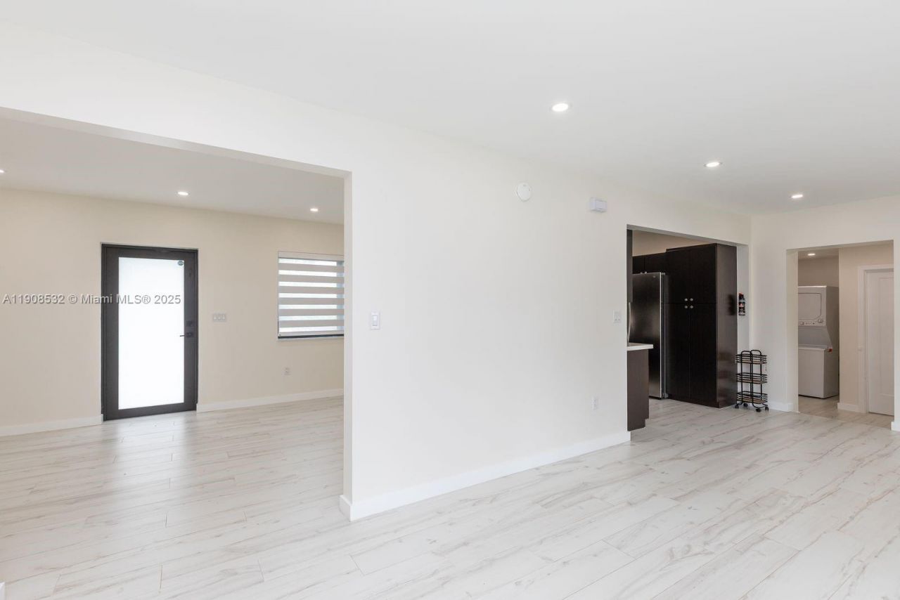 5641 SW 67th Ave, South Miami, FL 33143 Photo