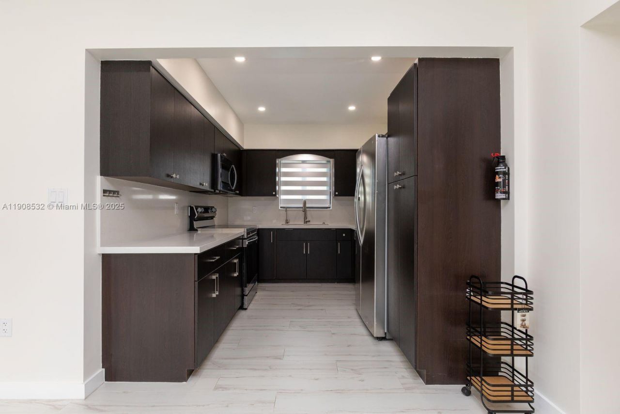 5641 SW 67th Ave, South Miami, FL 33143 Photo