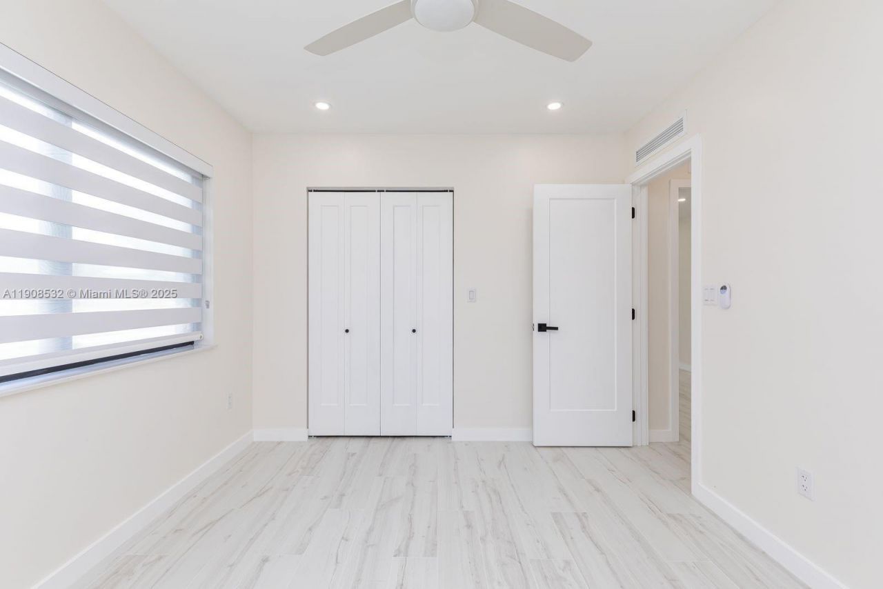 5641 SW 67th Ave, South Miami, FL 33143 Photo