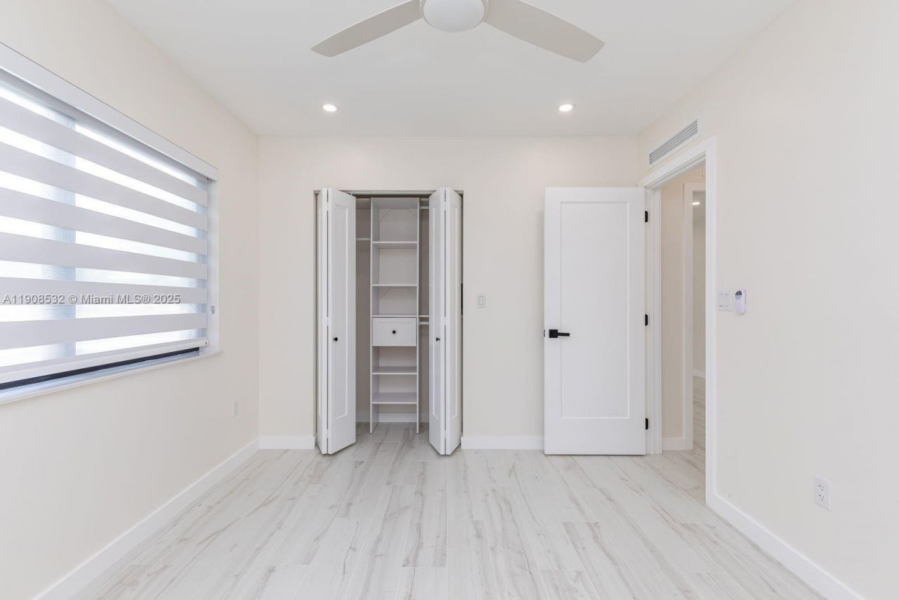 5641 SW 67th Ave, South Miami, FL 33143 Photo