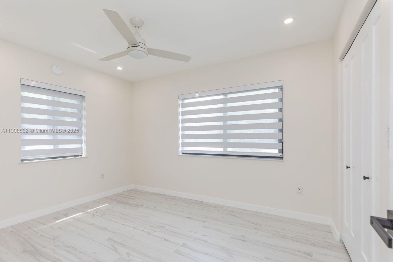 5641 SW 67th Ave, South Miami, FL 33143 Photo