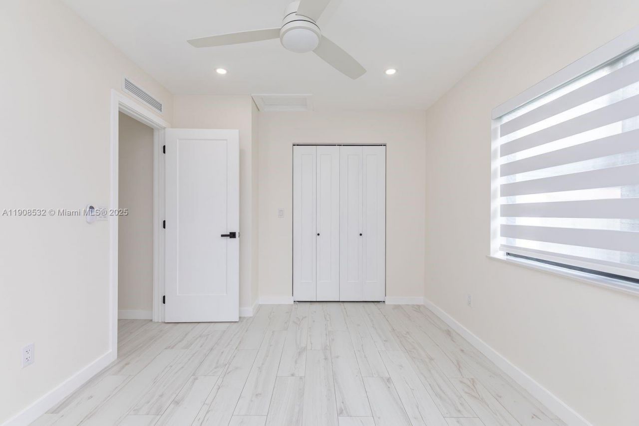 5641 SW 67th Ave, South Miami, FL 33143 Photo