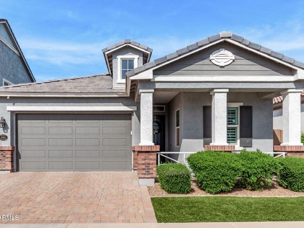 10154 E Nichols Avenue, Mesa, AZ 85209