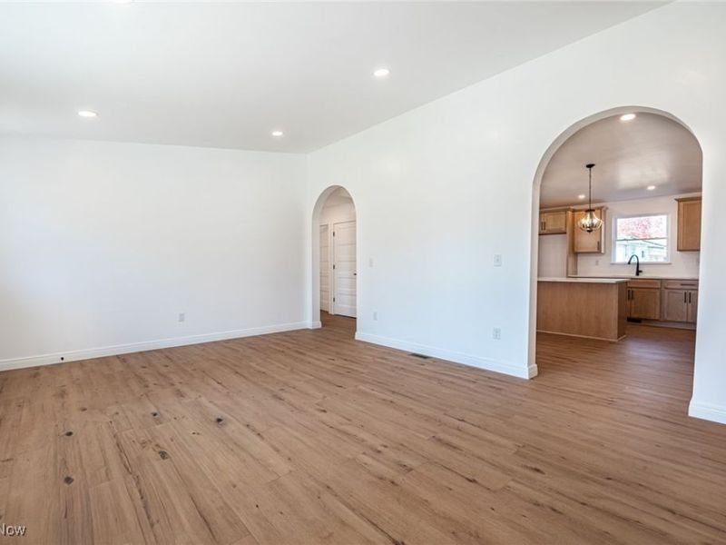 950 Beech Street, Newcomerstown, OH 43832 Photo 12