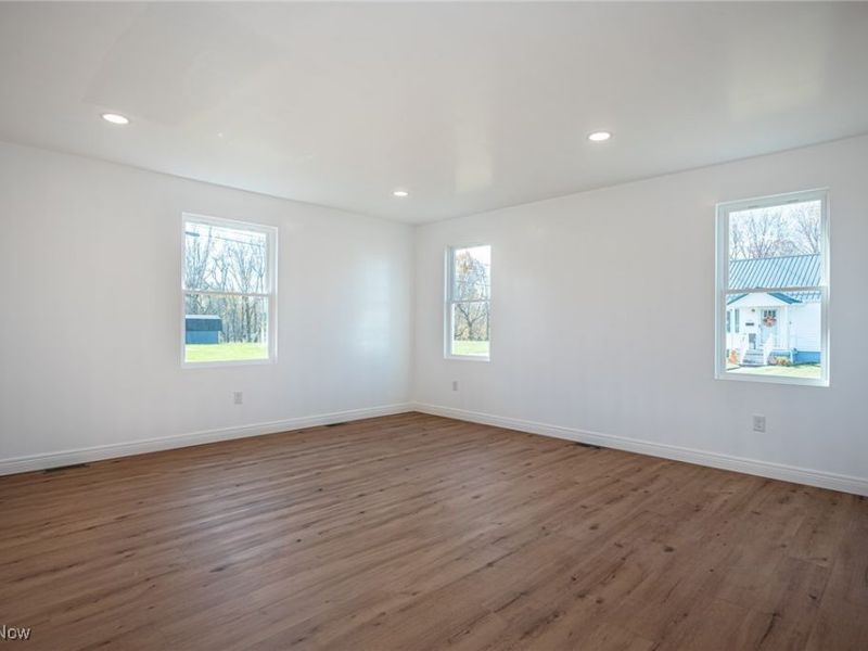 950 Beech Street, Newcomerstown, OH 43832 Photo 26