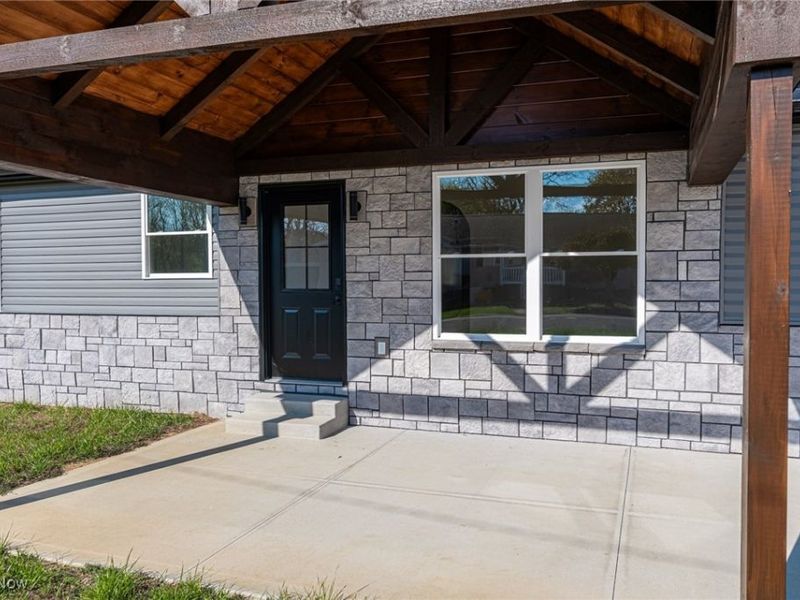 950 Beech Street, Newcomerstown, OH 43832 Photo 8